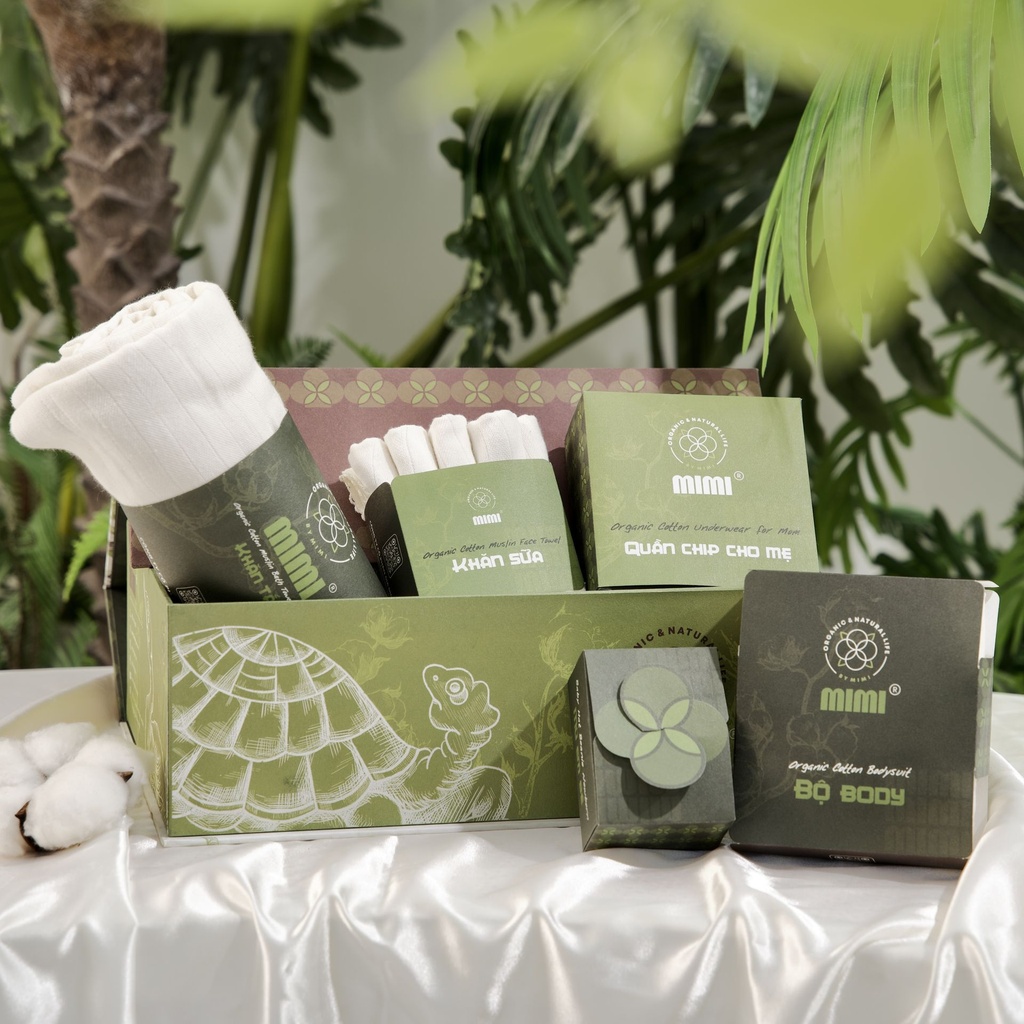 Hộp quà Chào đón những năm đầu đời I Baby's First Year Box Gift Set