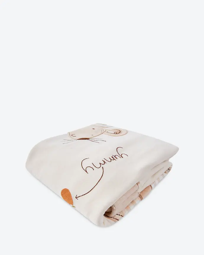 Vỏ Chăn thêu Chuột và Cây Táo, 2 lớp, khổ 90x115cm, từ Bông Có Màu Tự Nhiên (Naturally Colored Cotton) - NatureColored